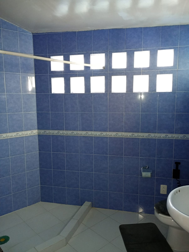 Venta De Casa Con Jardín Y Uso De Suelo Mixto