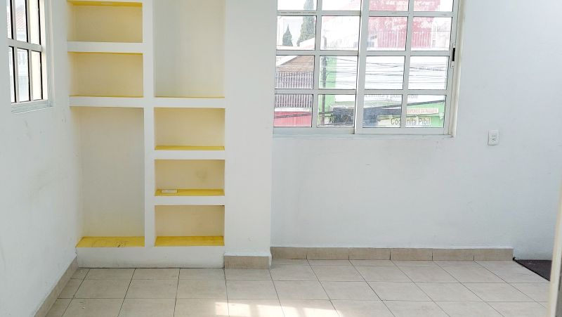 Local Comercial En Renta En Viveros De La Loma