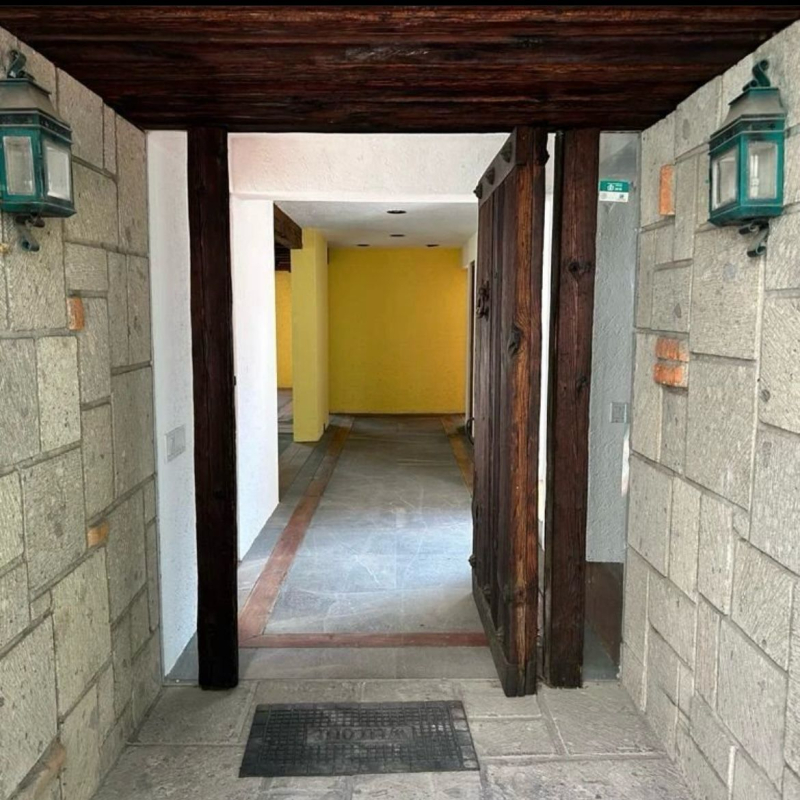 CASA EN VENTA EN PRIVADA PARA ACTUALIZAR-LA LOMA-AHUEHUETES SUR-RIVERA DE CUPIA-BOSQUES DE LAS LOMAS-LOMAS DE CHAPULTEPEC 