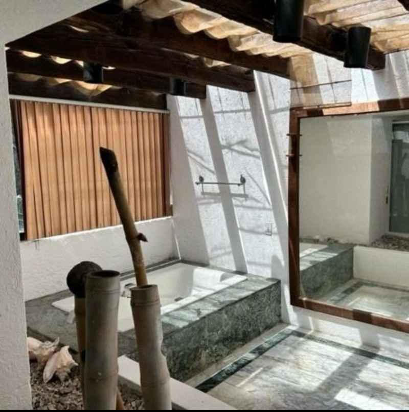 CASA EN VENTA EN PRIVADA PARA ACTUALIZAR-LA LOMA-AHUEHUETES SUR-RIVERA DE CUPIA-BOSQUES DE LAS LOMAS-LOMAS DE CHAPULTEPEC 