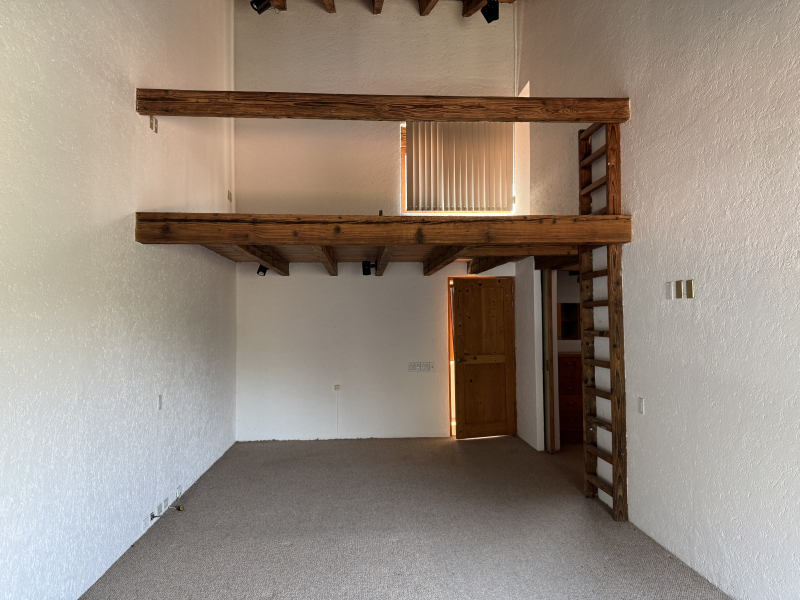 CASA EN VENTA EN PRIVADA PARA ACTUALIZAR-LA LOMA-AHUEHUETES SUR-RIVERA DE CUPIA-BOSQUES DE LAS LOMAS-LOMAS DE CHAPULTEPEC 