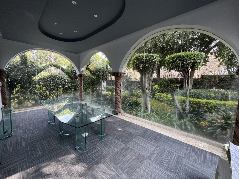 imponete casa en venta con uso de suelo - reforma - lomas de chapultepec 