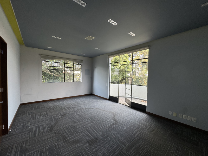 imponete casa en venta con uso de suelo - reforma - lomas de chapultepec 