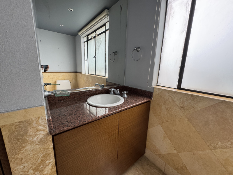 imponete casa en venta con uso de suelo - reforma - lomas de chapultepec 