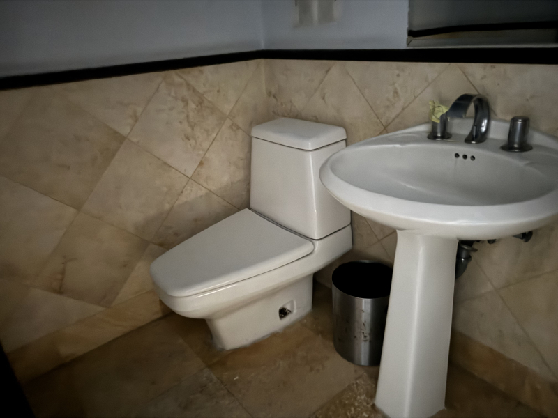 imponete casa en renta con uso de suelo - reforma - lomas de chapultepec 