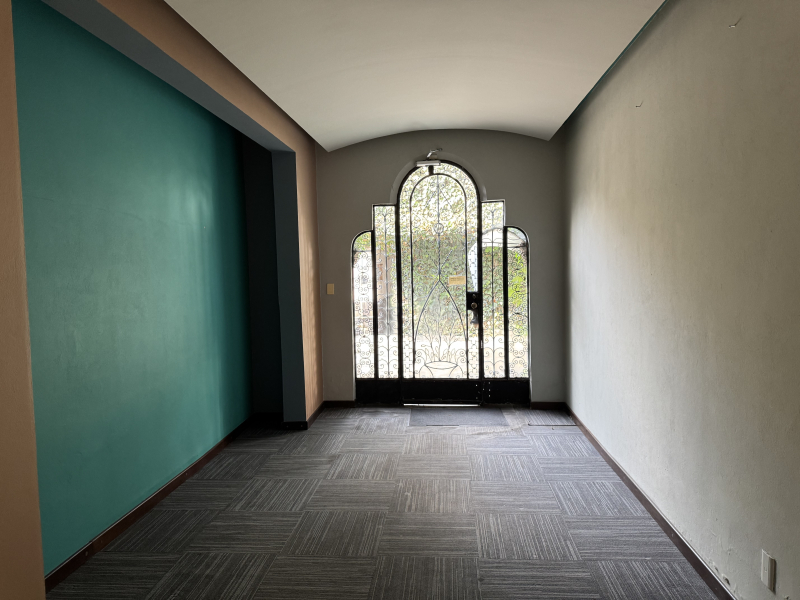 imponete casa en renta con uso de suelo - reforma - lomas de chapultepec 