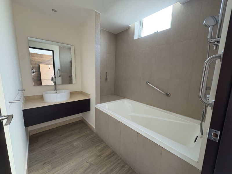 Departamento En Venta En Bosques De Las Palmas