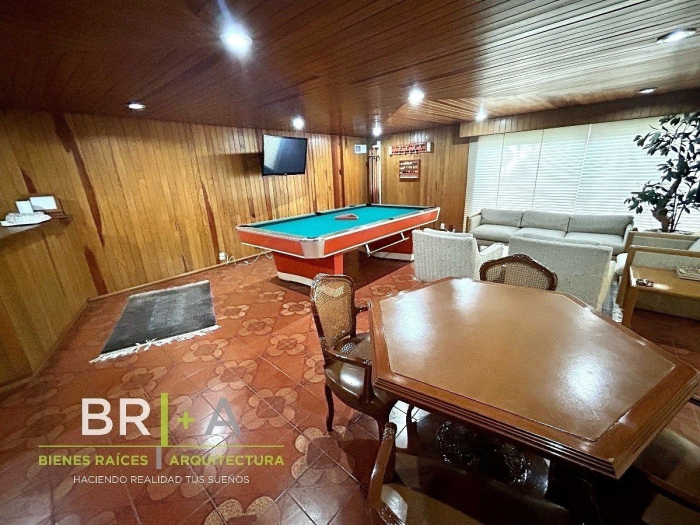 CASA En VENTA En BOSQUES De Las LOMAS.