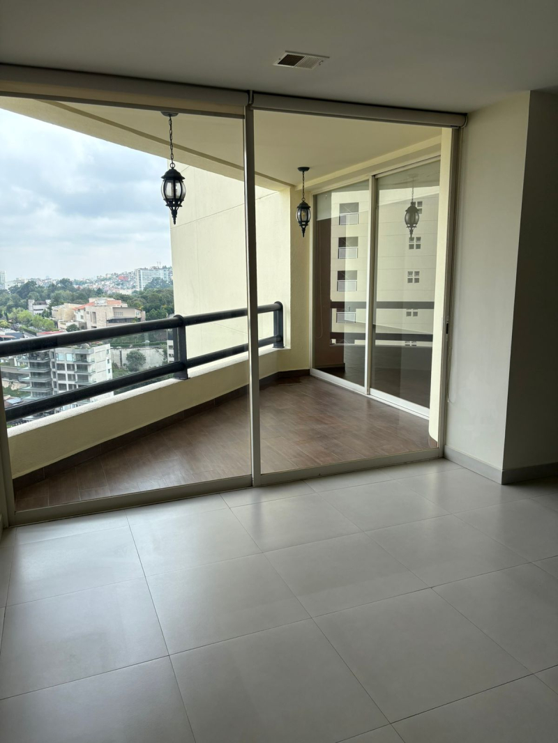 Departamnto En  Venta En Lomas Country Club