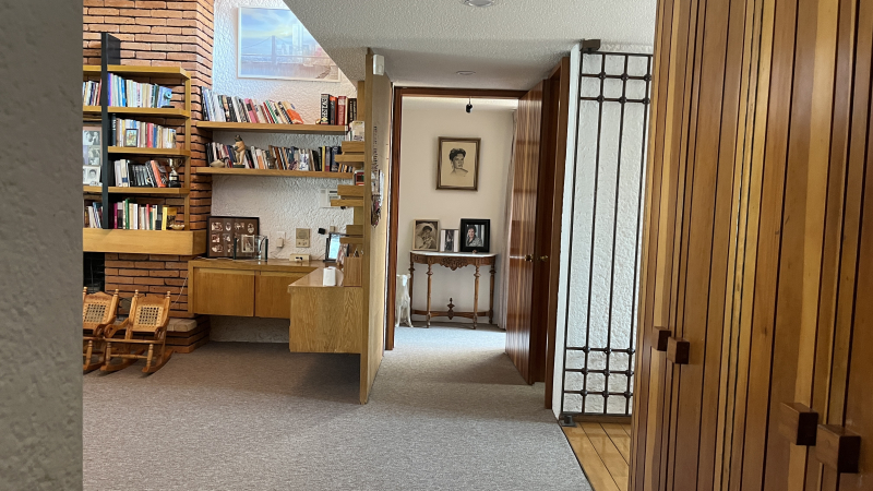 TECAMACHALCO CASA CON SEGURDAD 