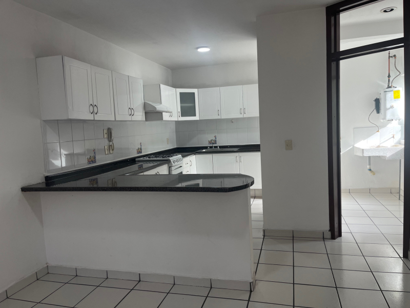 Departamento En Renta En Fraccionamiento Italia Providencia