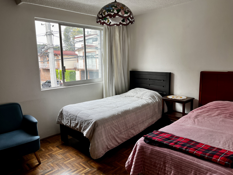 vendo casa con jardín en colón echegaray