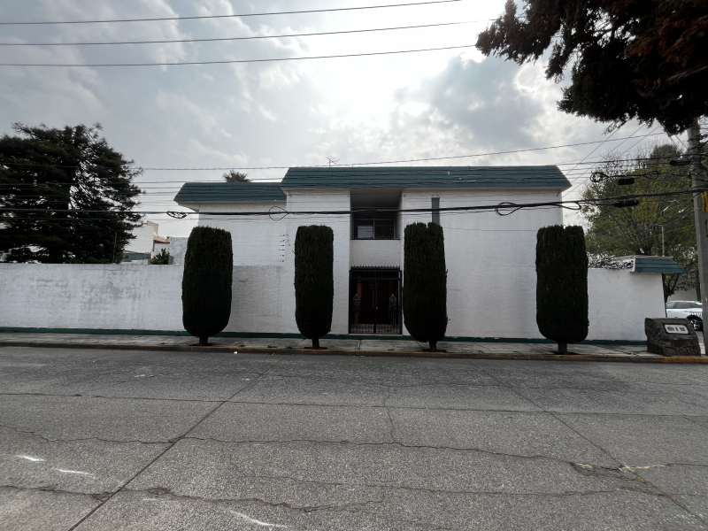 vendo casa con jardín en colón echegaray