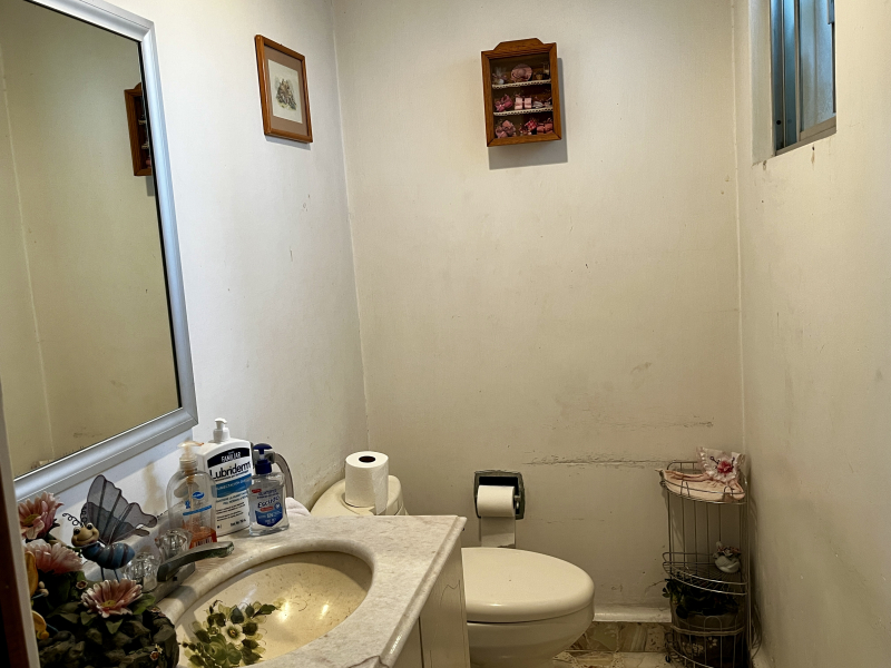 vendo casa con jardín en colón echegaray