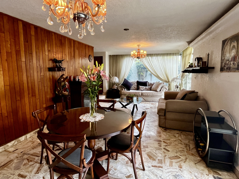 vendo casa con jardín en colón echegaray