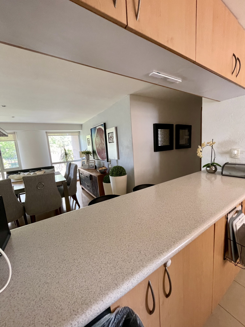 Departamento En Venta En Sáyabes, Bosque Real De Tres Recámaras 