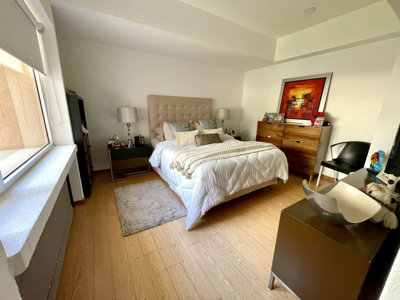 Departamento En Venta En Sáyabes, Bosque Real De Tres Recámaras 