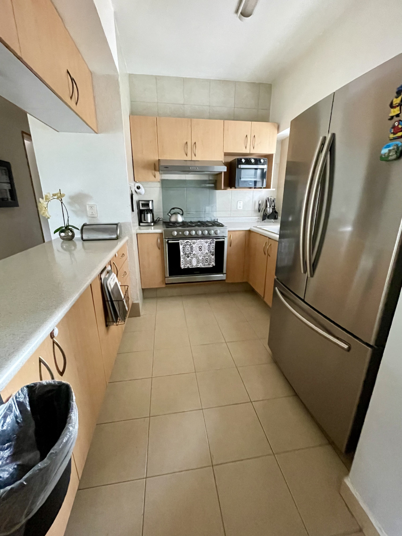 Departamento En Venta En Sáyabes, Bosque Real De Tres Recámaras 