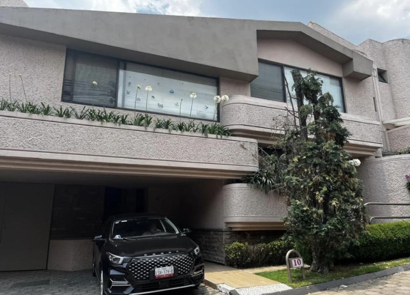 CASA EN VENTA EN PRIVADA - PLACET - AV. CLUB DE GOLF - LOMAS COUNTRY 