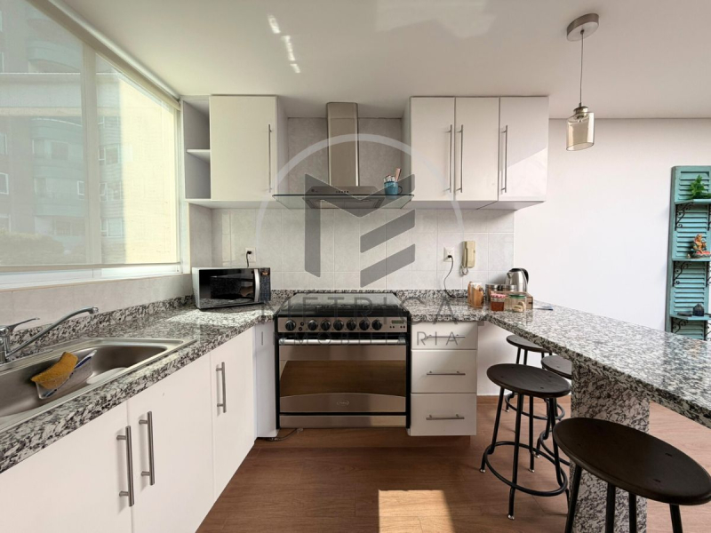 oficina en renta semi amueblada en lomas del chamizal