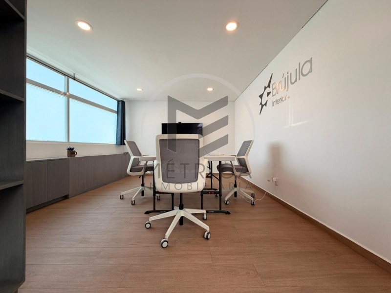 oficina en renta semi amueblada en lomas del chamizal