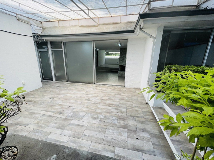 casa con uso de suelo en renta excelente ubicación