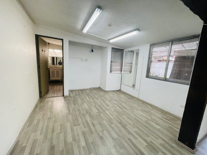 casa con uso de suelo en renta excelente ubicación