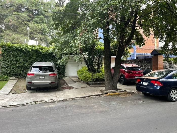 casa con us de suelo en venta muy bien ubicada