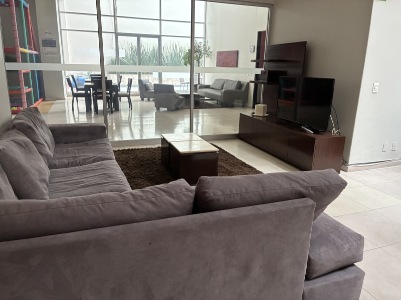 Departamento En Venta En Hacienda De Las Palmas