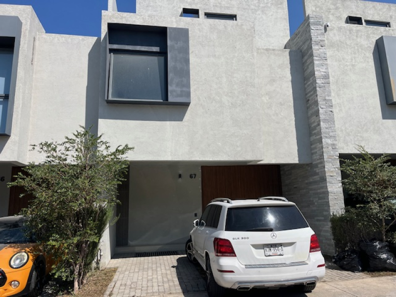 Casa En Condominio En Renta En Altavista Residencial