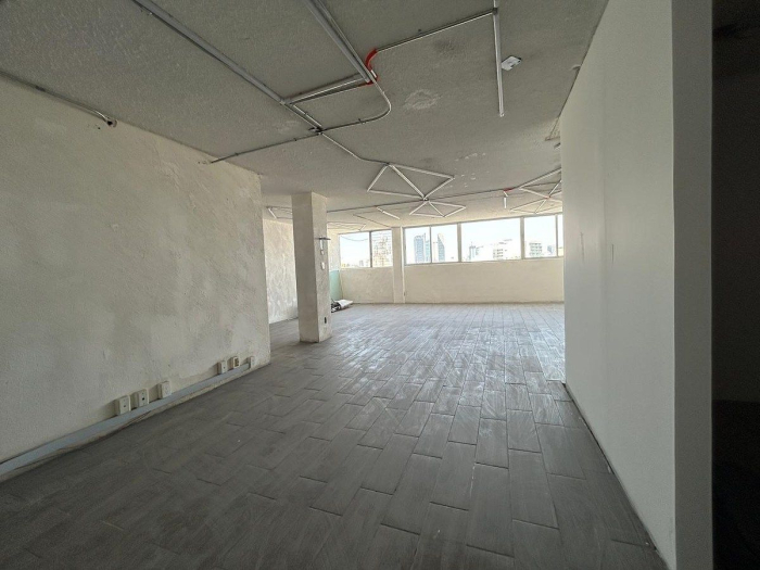 OFICINA EN VENTA EXCELENTE UBICACI�?N