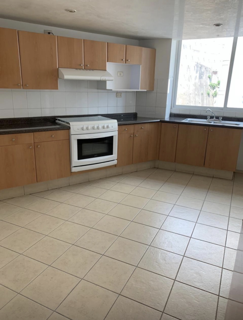 Departamento En Venta En Palmas Doral.