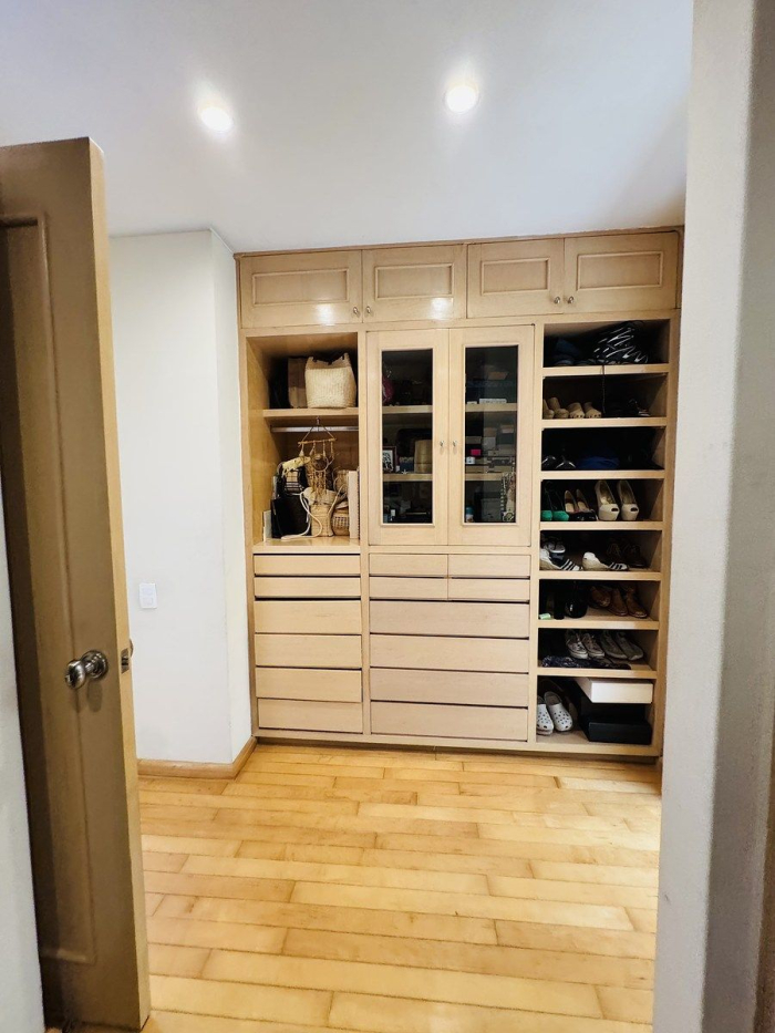 extraordinaria casa en venta en jardines del pedregal con seguridad