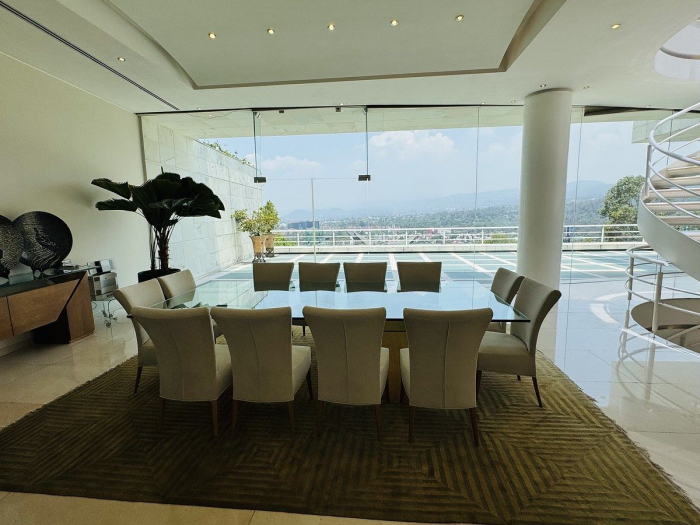 extraordinaria casa en venta en jardines del pedregal con seguridad