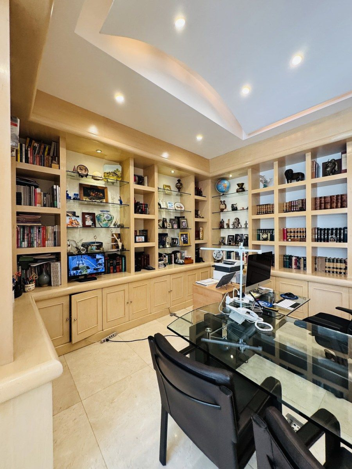 extraordinaria casa en venta en jardines del pedregal con seguridad