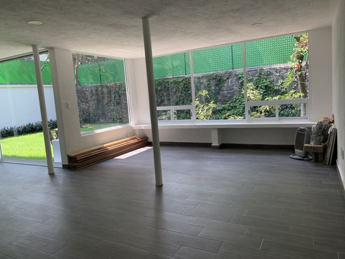 casa remodelada totalmente con gran ubicación.