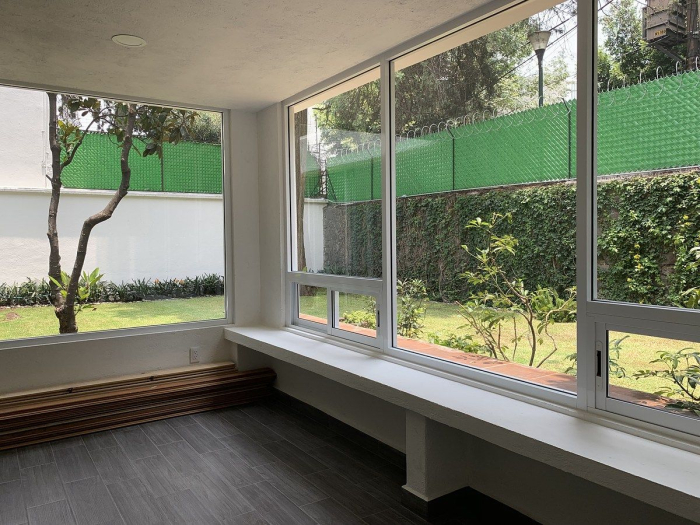 casa remodelada totalmente con gran ubicación.