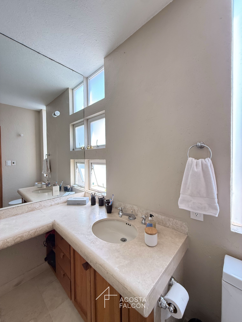 casa en venta en paseo de las lomas