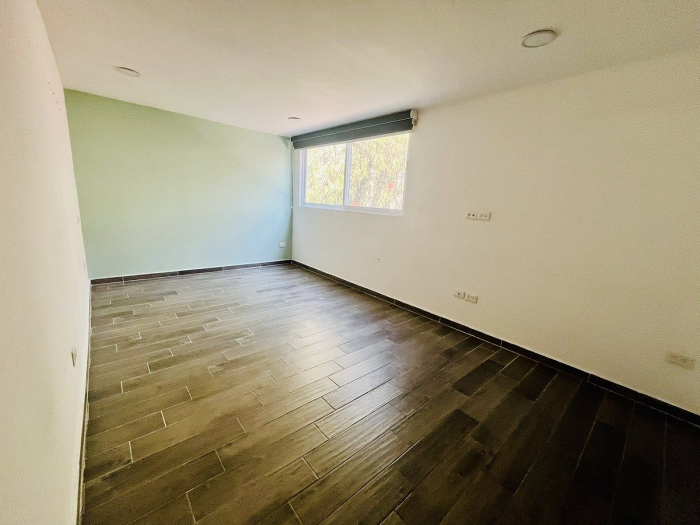 vendo casa remodelada, en privada, doble terraza, en el corazón de cd. satélite