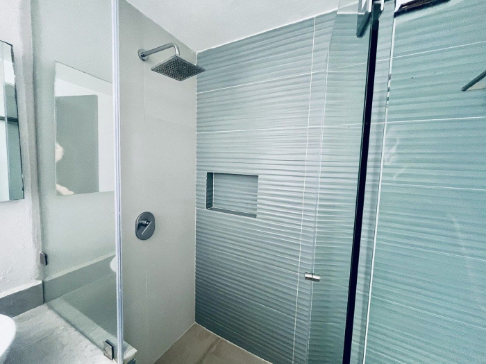 vendo casa remodelada, en privada, doble terraza, en el corazón de cd. satélite