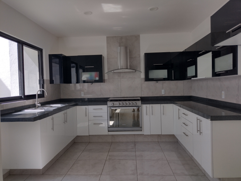 Casa En Venta En Residencial El Refugio