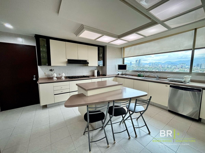 departamento en venta en bosques de las lomas, la perla