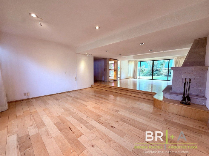 casa en venta en herradura en calle cerrada