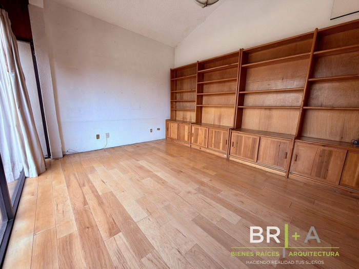 casa en venta en herradura en calle cerrada