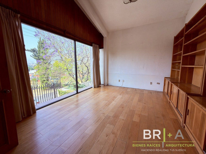 casa en venta en herradura en calle cerrada