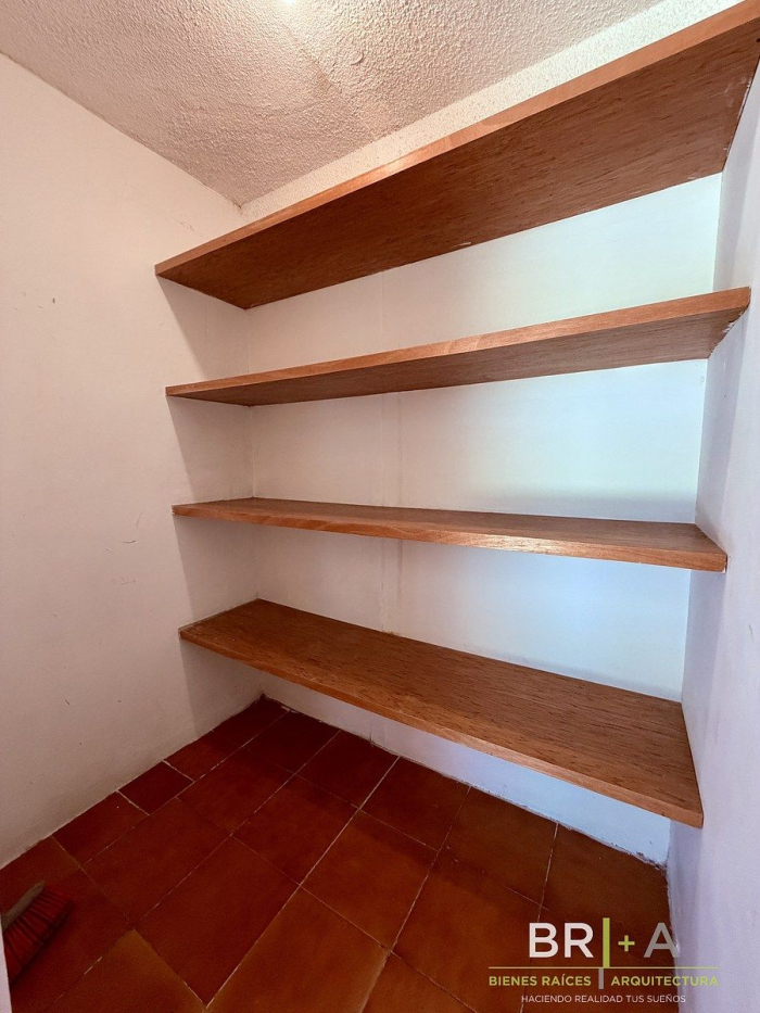 casa en venta en herradura en calle cerrada