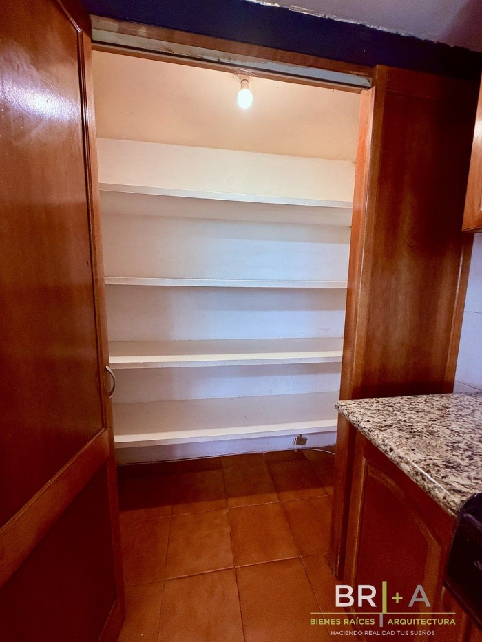 casa en venta en herradura en calle cerrada