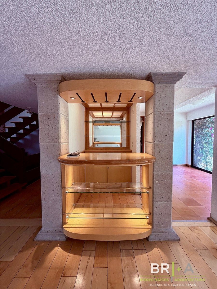 casa en venta en herradura en calle cerrada