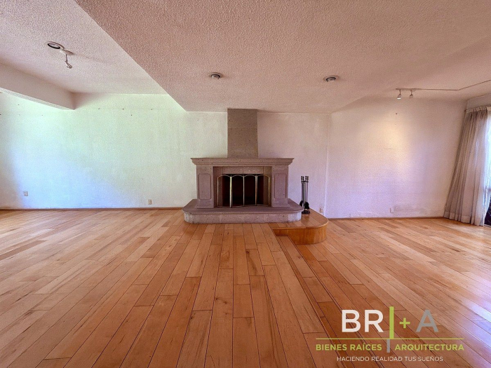 casa en venta en herradura en calle cerrada