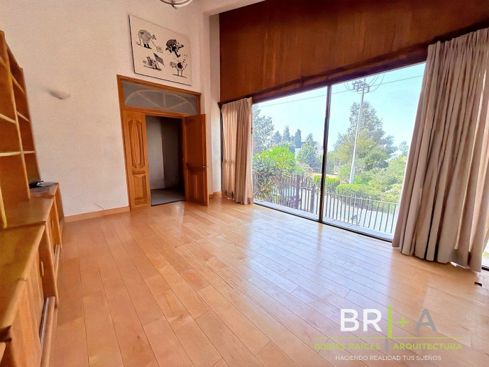 casa en venta en herradura en calle cerrada